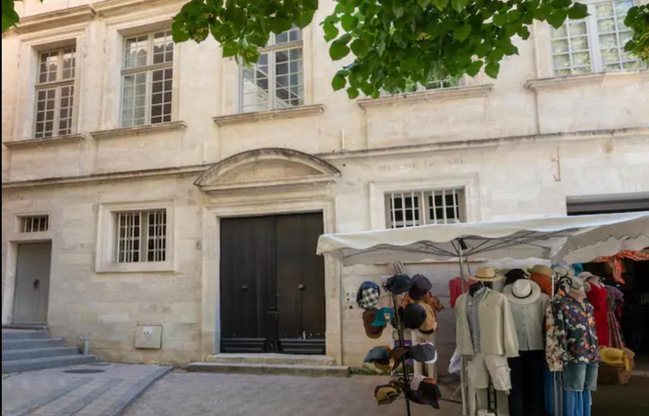 Appart Exceptionnel Place Du Palais Des Papes Wifi Climatisation Avinyon Dış mekan fotoğraf